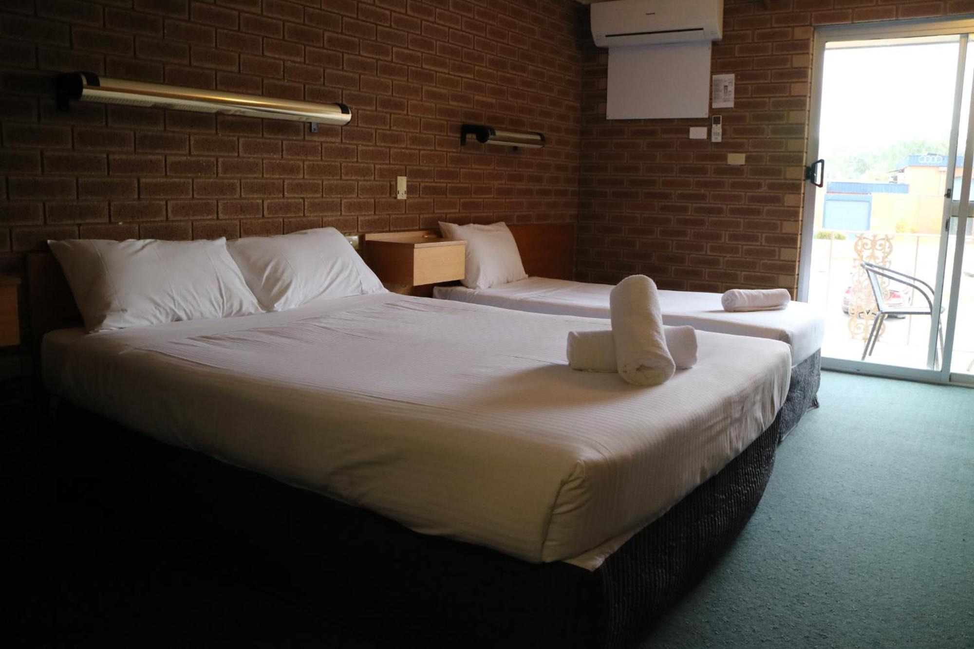 Corowa Golf Club Motel Экстерьер фото