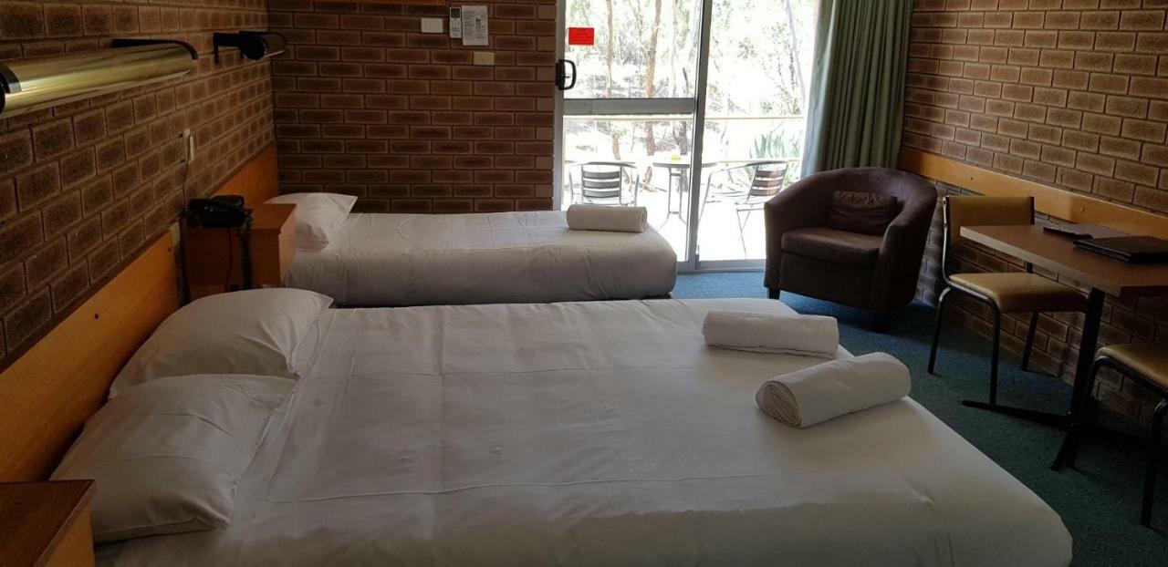 Corowa Golf Club Motel Экстерьер фото